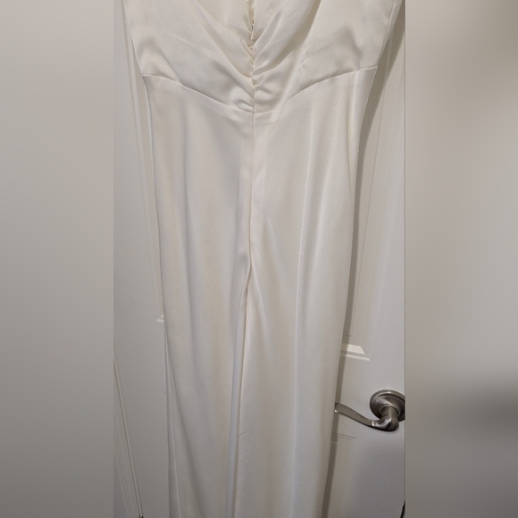 Alvina Valenta Maids White Wedding Bridesmaid Gown Size 2 - Picture 10 of 16